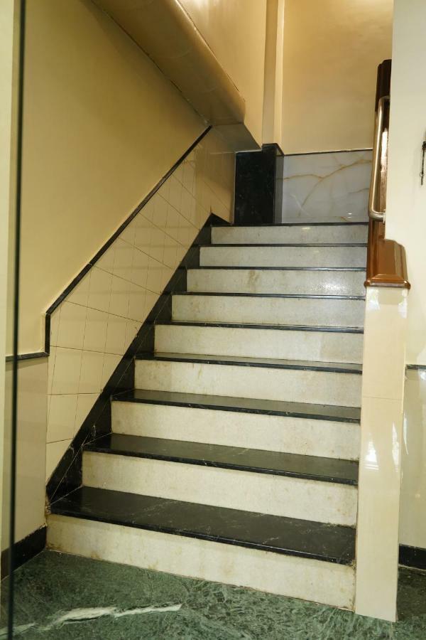 Hotel Sharda Residency Mumbai Exterior foto