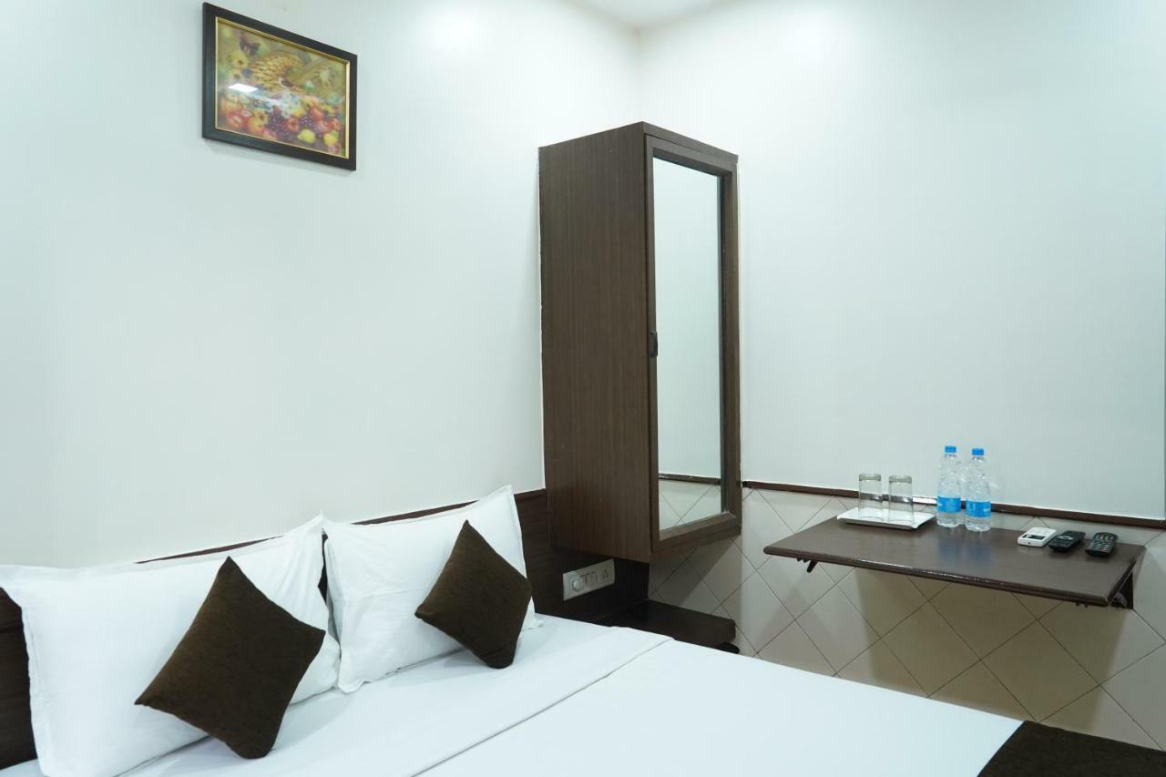 Hotel Sharda Residency Mumbai Exterior foto