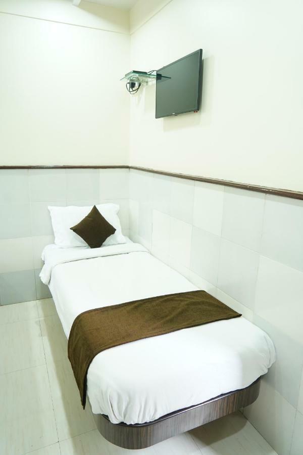 Hotel Sharda Residency Mumbai Exterior foto