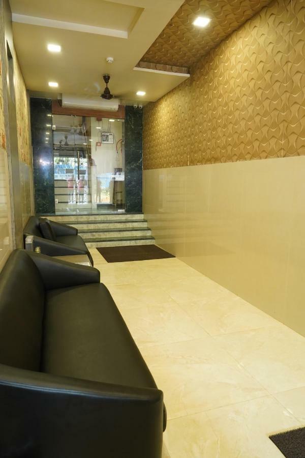 Hotel Sharda Residency Mumbai Exterior foto